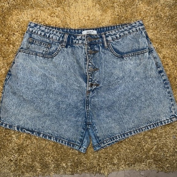 Light Ash Wash Denim Forever 21 Button Up Shorts - Picture 4 of 7